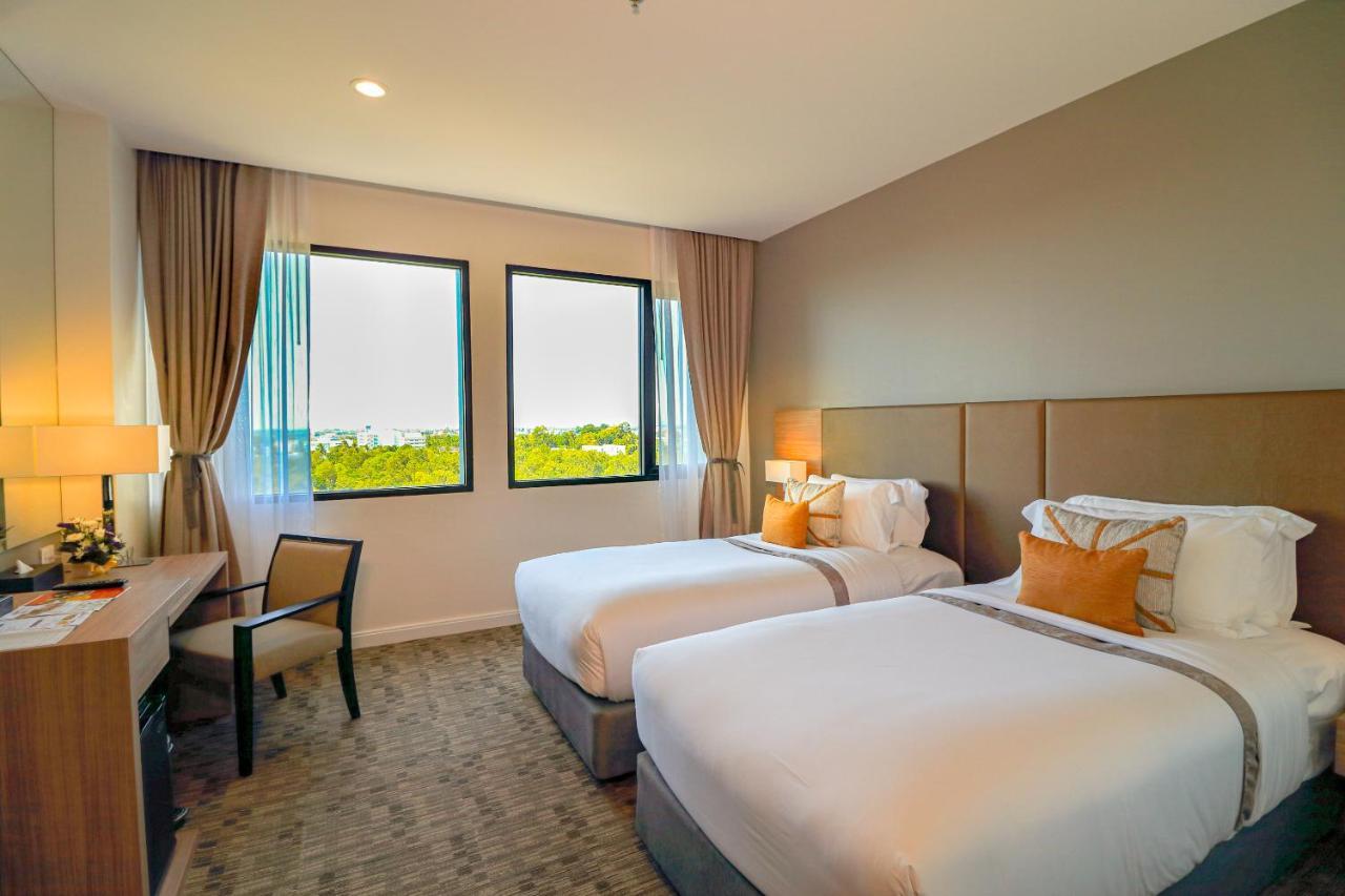 Grand Fortune Hotel Nakhon Si Thammarat Bagian luar foto