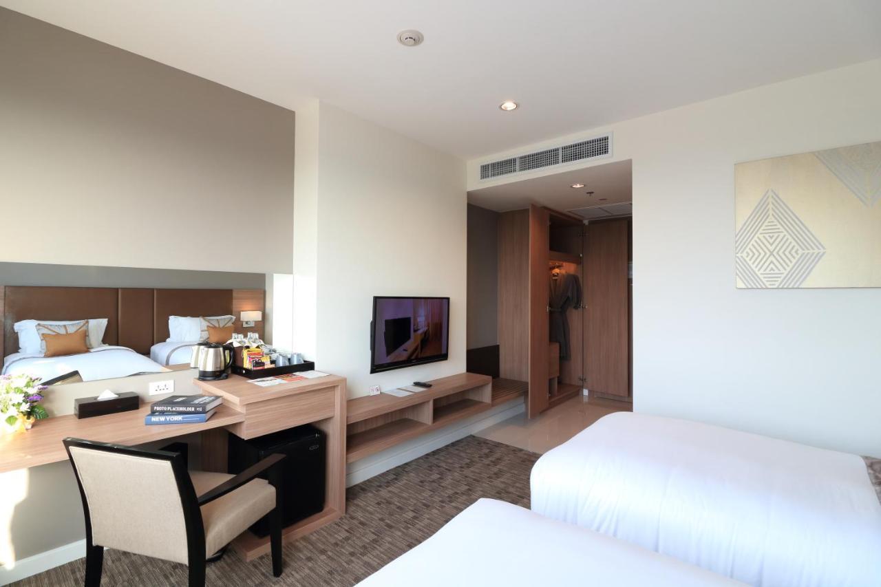 Grand Fortune Hotel Nakhon Si Thammarat Bagian luar foto