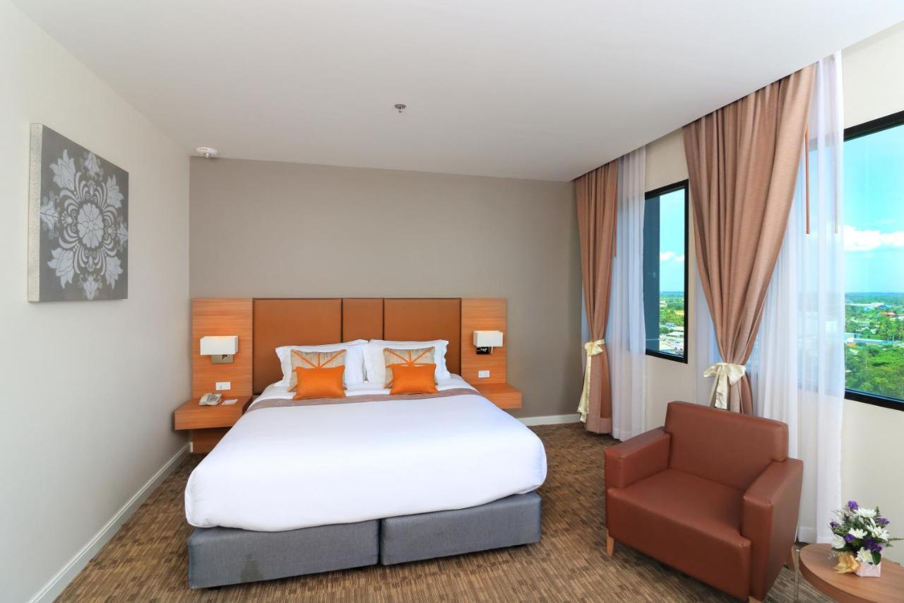Grand Fortune Hotel Nakhon Si Thammarat Bagian luar foto