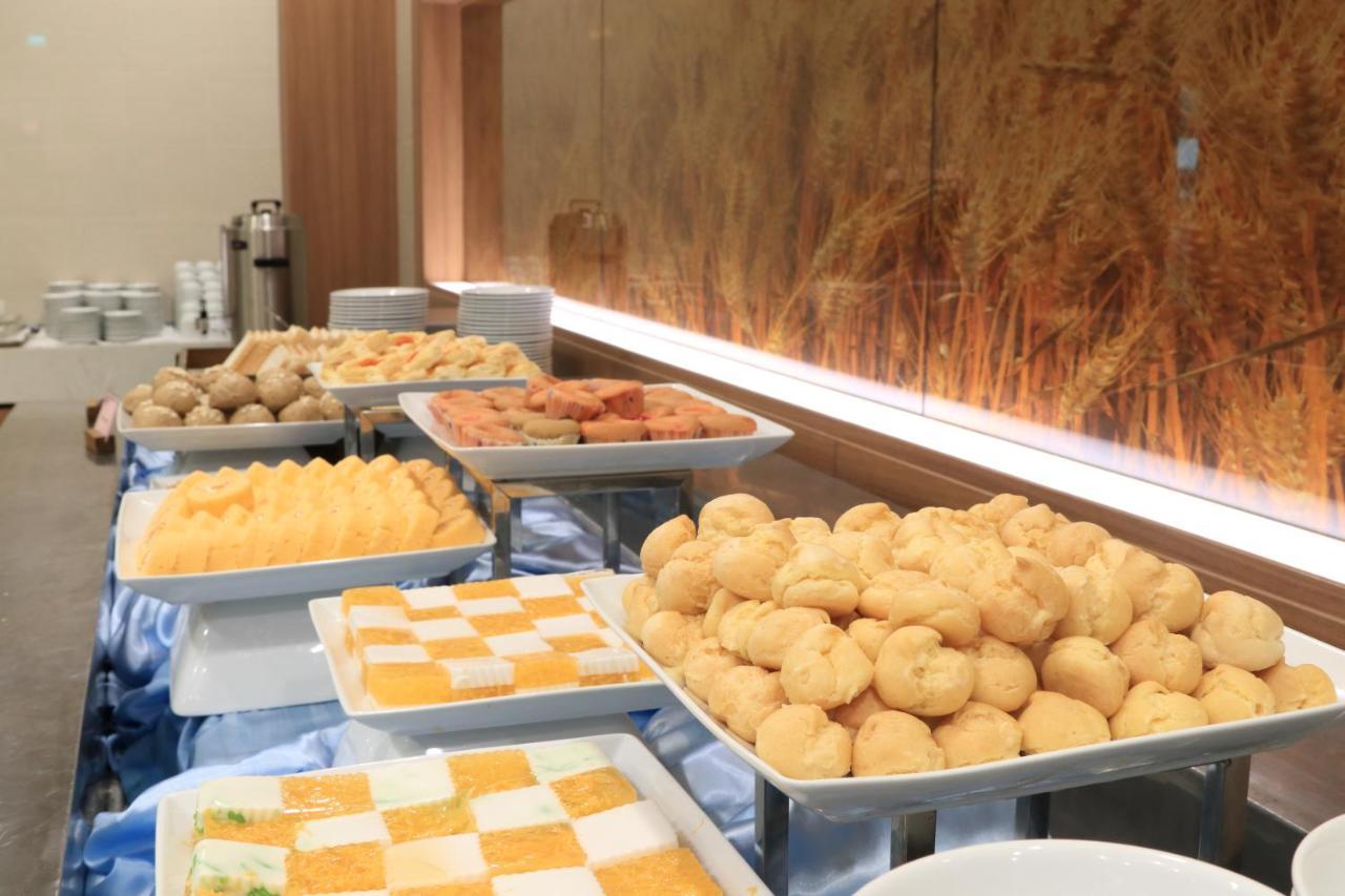 Grand Fortune Hotel Nakhon Si Thammarat Bagian luar foto