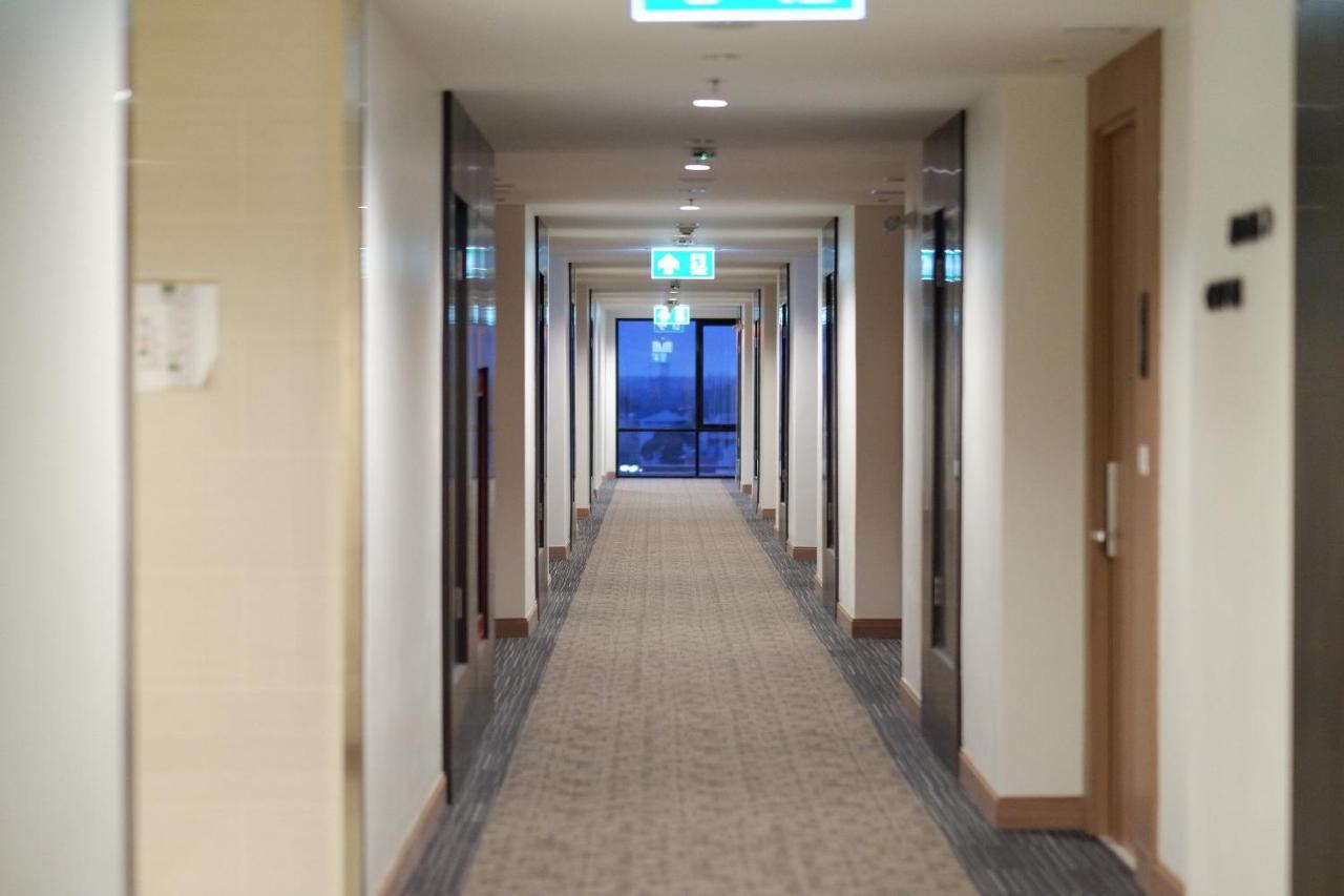 Grand Fortune Hotel Nakhon Si Thammarat Bagian luar foto